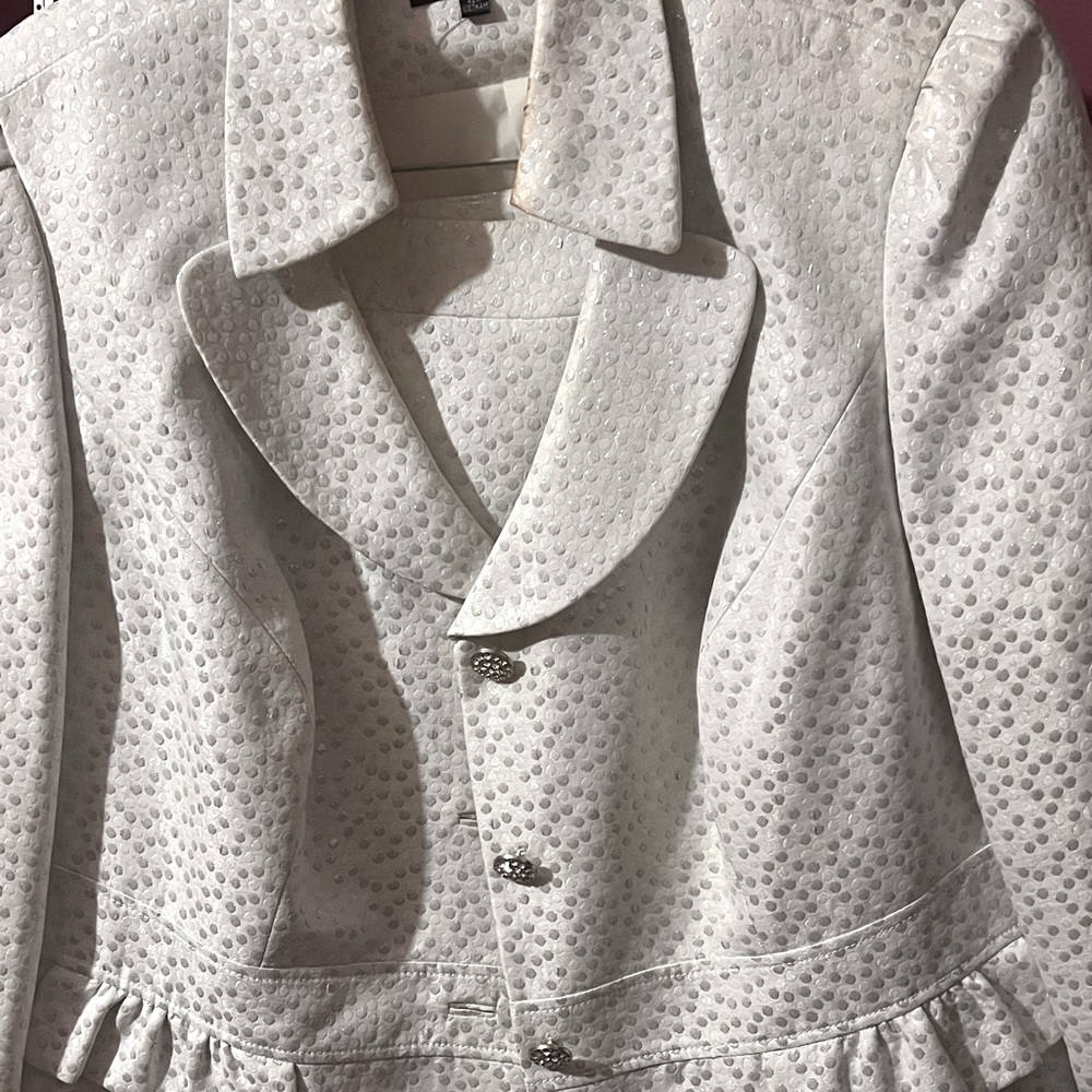 White two piece suit w/silver sequins suit rhinestone buttons size 22W.